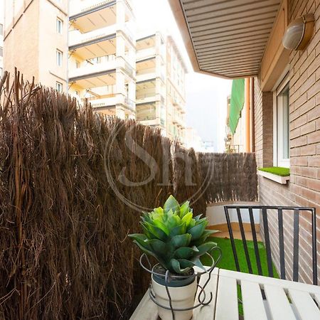 Bonito Apartamento En Gracia Barcelona Exterior photo